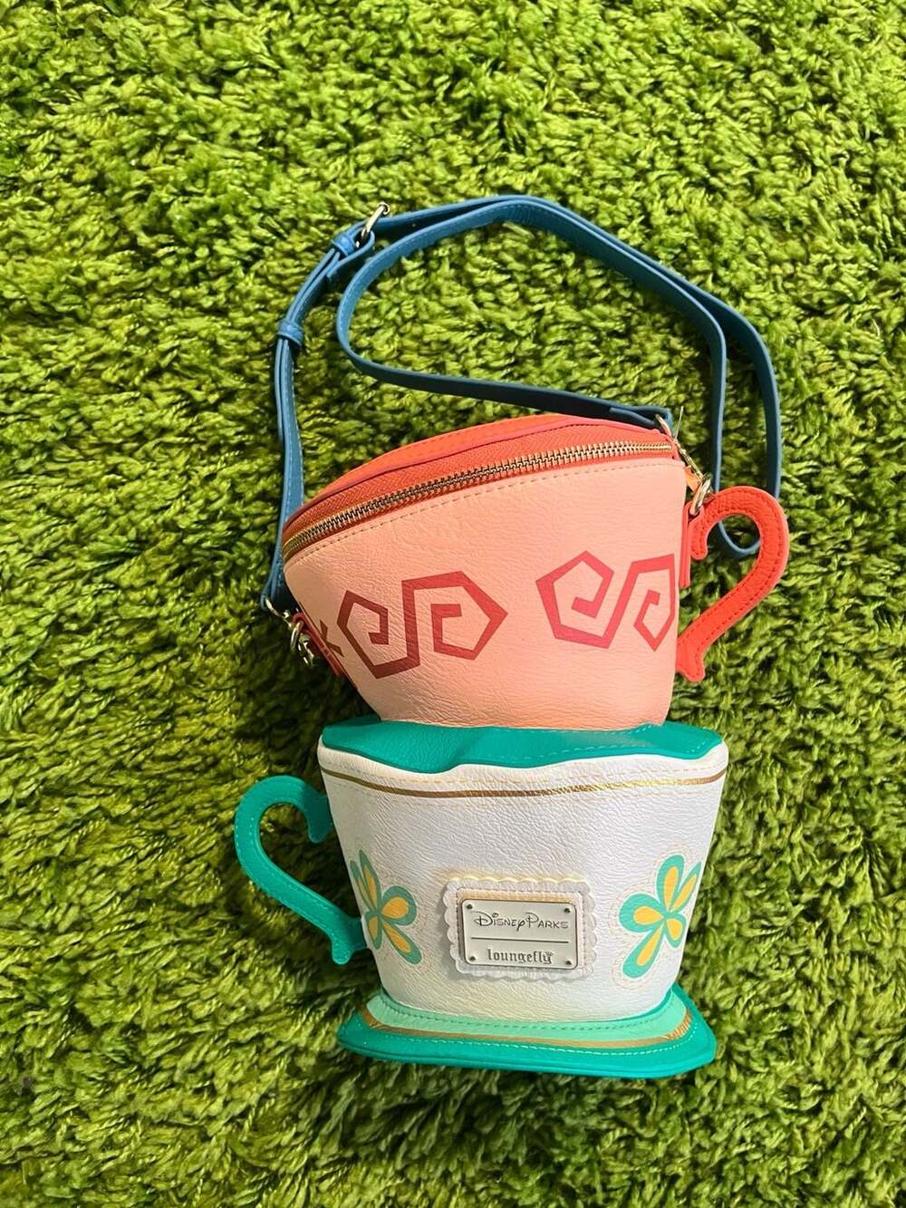 Disney Alice in Wonderland Loungefly Teacup Crossbody Bag And Ears Headband